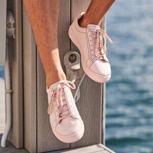 Sneaker by Giuseppe Annunziata